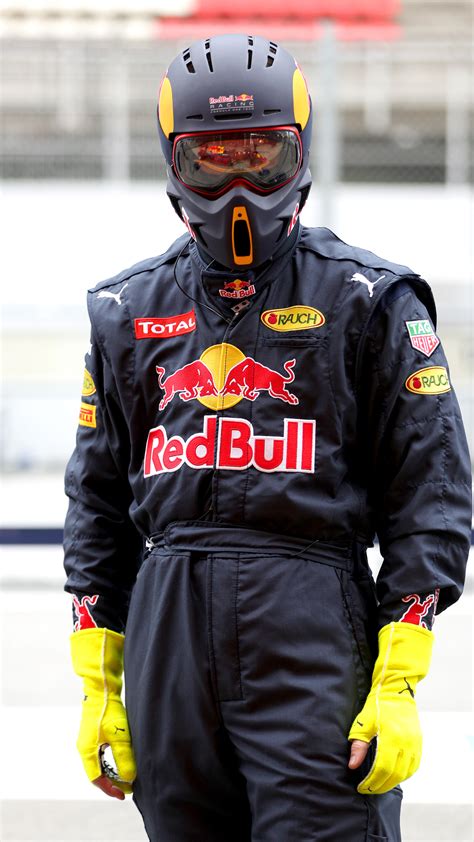 RED BULL Racing Formula One Team / Pit Crew Helmet | Behance