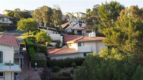 Multiple homes in Southern California evacuated after landslide ...