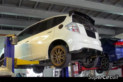 SUPERCIRCUIT Exhaust Pro Shop: Honda Fit Hybrid Exhaust Customization