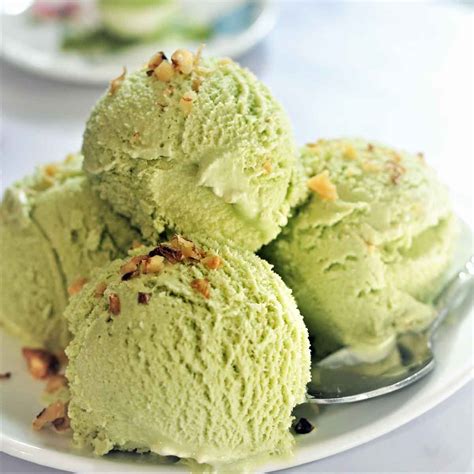 Green Tea (Matcha) Ice Cream - Culinary Shades