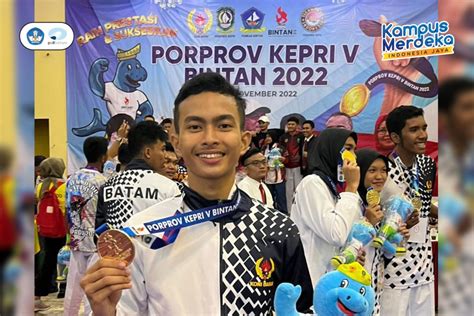 Polibatam Students Won 1st Place in the U58 Kg Taekwondo at the Riau ...