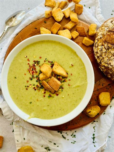 Slow Cooker Leek and Potato Soup – Tasty Oven