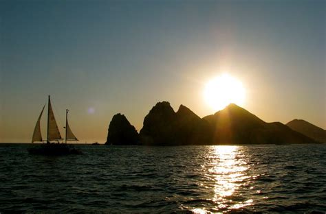 6 Things to Do on Your Cabo San Lucas Honeymoon - Cabo Sailing