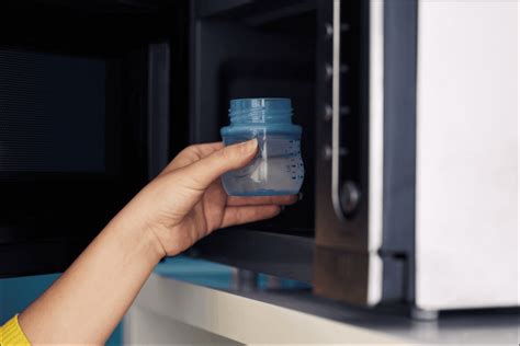 How to Sterilize Baby Bottles in the Microwave? – TheToddly