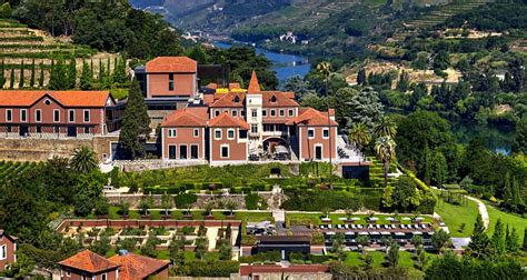 Luxury Hotels in Portugal: the 10 most luxurious hotels 2025