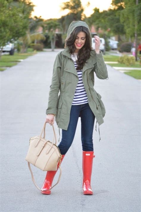 These 12 Rainy-Day Outfit Ideas Prove That Style Is 100% Waterproof ...