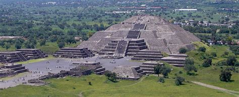 Archaeologists Find a Secret Tunnel Hidden Beneath Mexico's Pyramid of ...