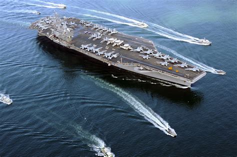 File:US Navy 080728-N-5961C-001 The Nimitz-class aircraft carrier USS ...