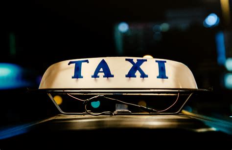 Taxi Sign Free Stock CC0 Photo - StockSnap.io