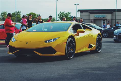 Online crop | yellow sport coupe, Lamborghini, Lamborghini Huracan ...