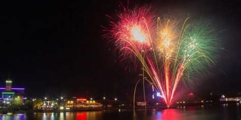 Fireworks at Broadway at the Beach - August 3, 2018 @ 10:00PM ...