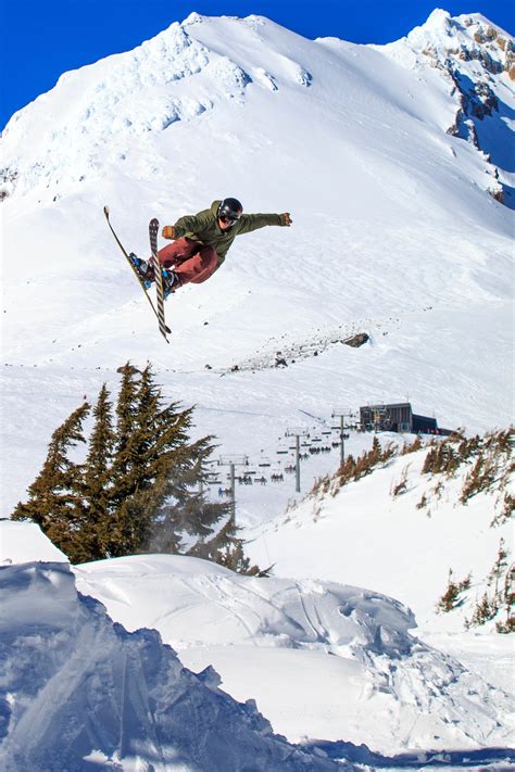 Mount Hood Meadows Skiing & Snowboarding Resort Guide | evo