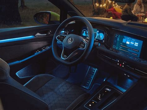 Interior of the new Golf 8 : Volkswagen