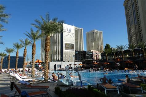 "Pool" Hotel Elara - a Hilton Grand Vacations Hotel Center Strip (Las ...