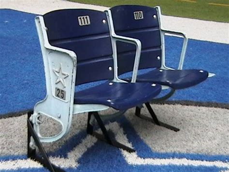 Dallas Cowboys Texas Stadium Memorabilia Stadium Seats with Logo-end ...