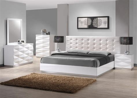 22 Sensational Modern Bedroom Set - Home Decoration and Inspiration Ideas