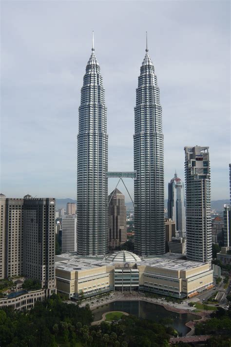 petronas twin towers + construction details