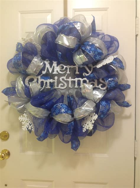 Blue and white mesh christmas wreath | Christmas wreaths diy, Deco ...