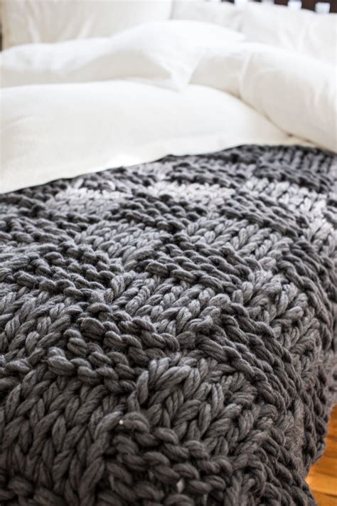 Knitting Pattern Large Blanket - Mike Nature