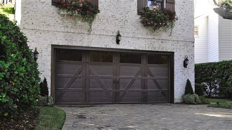 Trendiest Garage Door Colors of 2022 | Overhead Door of Pierre™