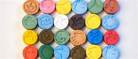 LSD Addiction | Abuse, Side Effects, Detox, Withdrawal and Treatment