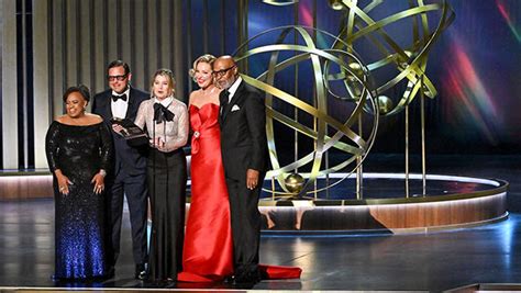 ‘Grey’s Anatomy’ Original Cast Members Hold Hands During Sweet Emmys ...