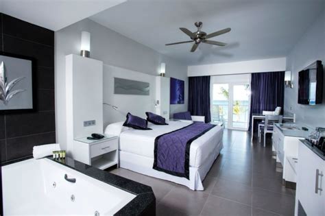 Riu Montego Bay Family Room Layout - FAMILY ROOM