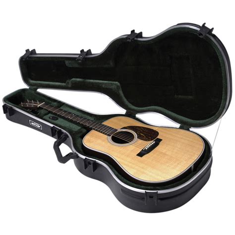 SKB 18 Acoustic Dreadnought Deluxe Guitar Case « Acoustic Guitar Case