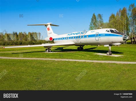 Tupolev Tu-134 Image & Photo (Free Trial) | Bigstock