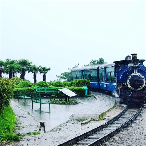 Batasia Loop in Darjeeling – A Century old spiral