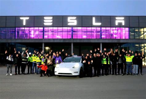 Elon Musk Brings Festival Vibes to Tesla's Berlin Gigafactory