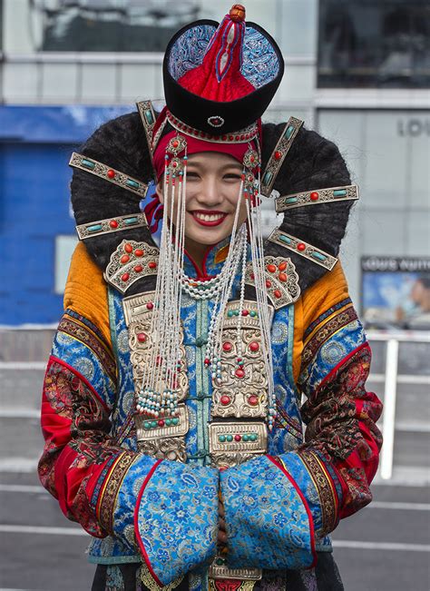 Deeltei Mongol Naadam | Mongolian National Costume Festival