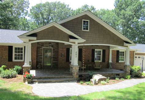 green trim brown shutters red brick house pics - Google Search Brick ...