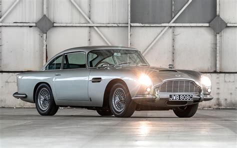 Aston Martin DB5 model guide - Prestige & Performance Car