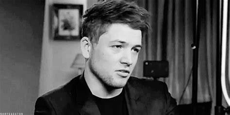 Taron Egerton Gorgeous Men, Kingsman Actors, Taron Edgerton, Taron ...