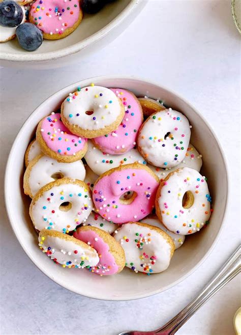 Donut Cereal - Charisse Yu