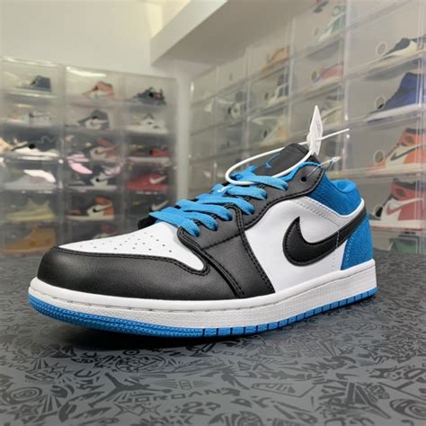 Air Jordan 1 Low SE 'Laser Blue' - SneakerCharter.com