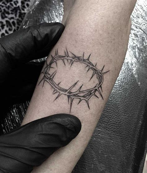 Thorns crown done at Primordial Pain Tattoo, Milano - Tattoogrid.net