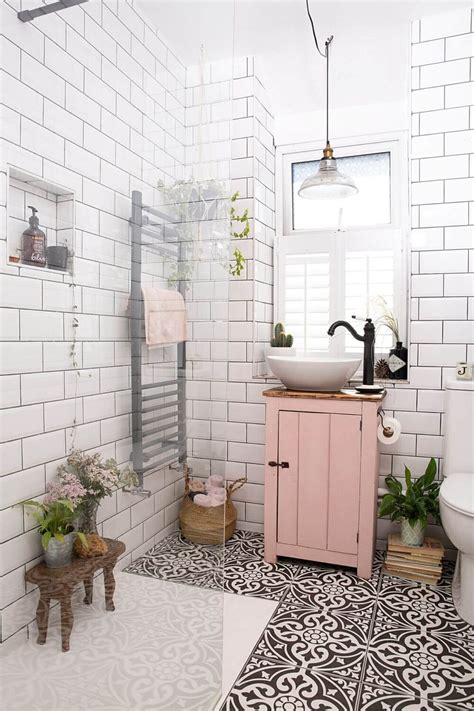 Small Bathroom Design Ideas + Tips To Make A Bathroom Look Bigger - The ...