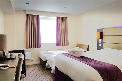 Premier Inn Carlisle M6 J42 Hotel Review | Boo Roo and Tigger Too