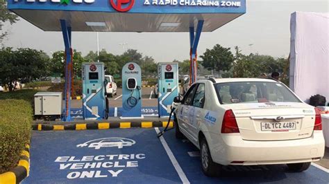 What is the Cost of Setting Up an Electric Car Charging Station in India?