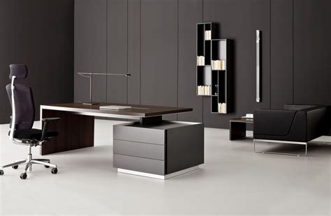 Modern Executive Desk | Foter