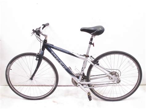 Trek Multitrack 7000 Unisex Hybrid Bike | Property Room