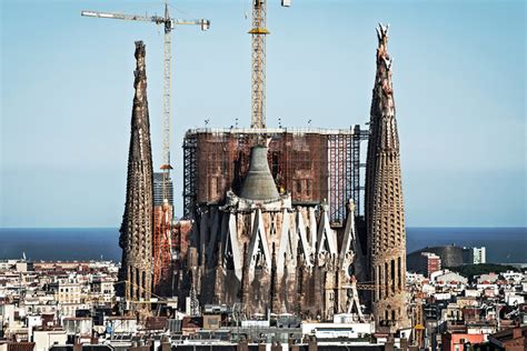 Construction of Sagrada Familia Towers Begins