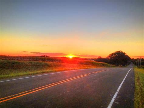 Sunset on the country road in southern wisconsin Photos in .jpg format ...