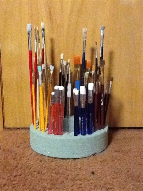 artist paint brush storage box - Earle Simpkins