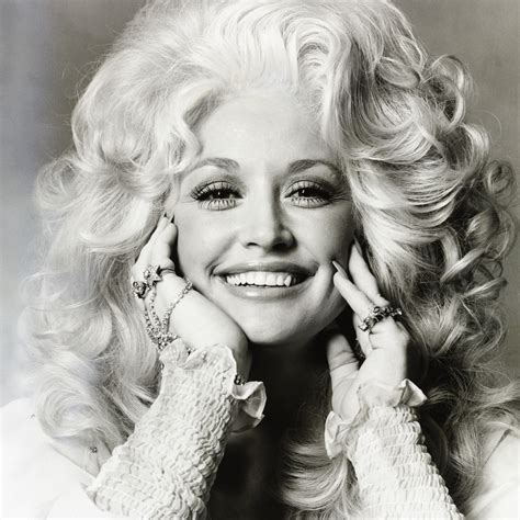 How old is dolly parton - lalafsolutions