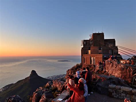 Cape Town sunset guided hike on Table Mountain