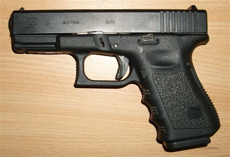 Glock G19 GEN 3 9MM for sale at Gunsamerica.com: 935110881