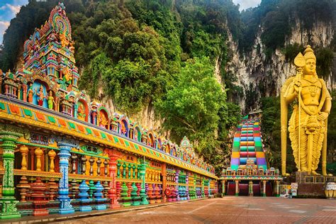 The Ultimate Guide to Visiting the Batu Caves in Kuala Lumpur (2024)